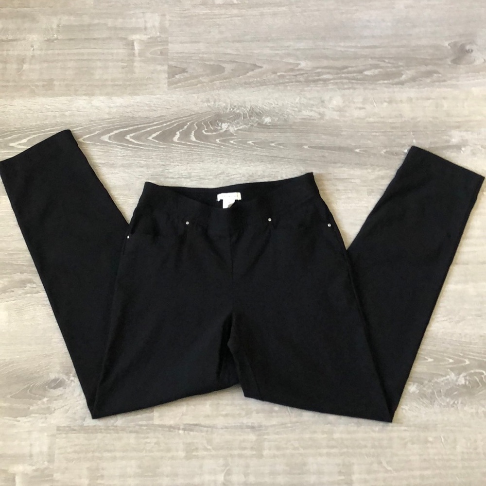 Hillary Radley Ladies pull-on pants Size 4